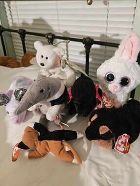 Beanie Babies, Lot Of 7 Beanie Babies, Ants, Doby, Sunday, Halo, Rat, Gigi, Chip
